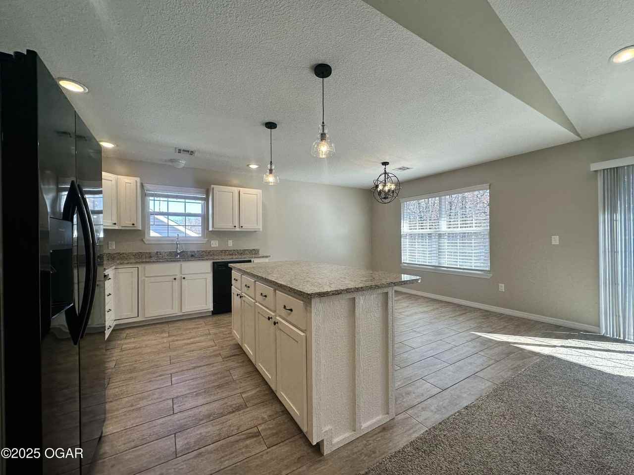 2005 Sally Ann Ave - Photo 6 of 14