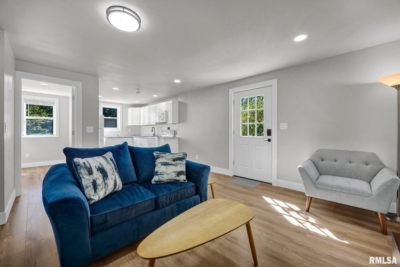 504 N 4th St - Photo 4 of 33