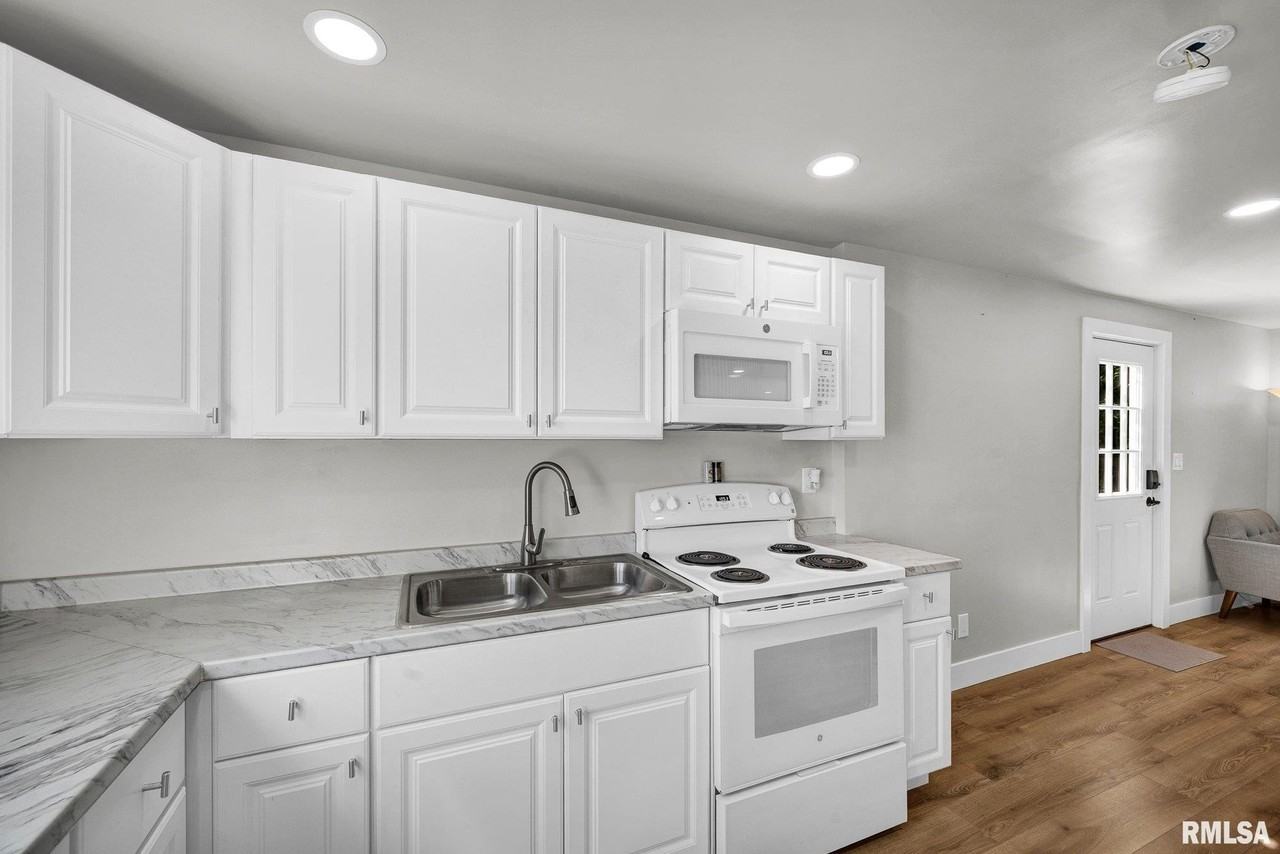 504 N 4th St - Photo 7 of 33