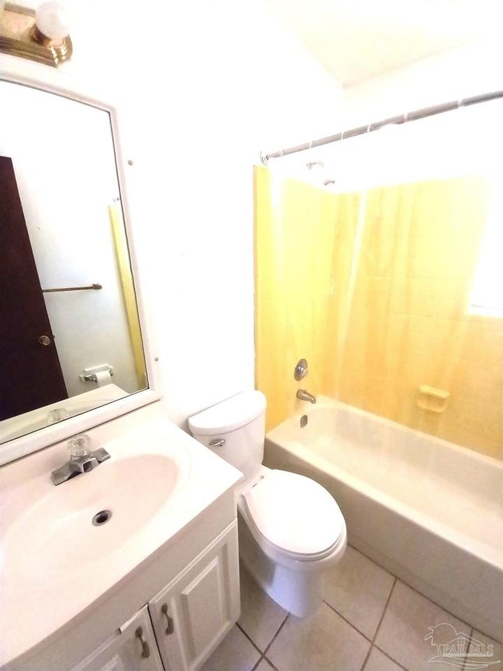 718 Mills Ave - Photo 6 of 13