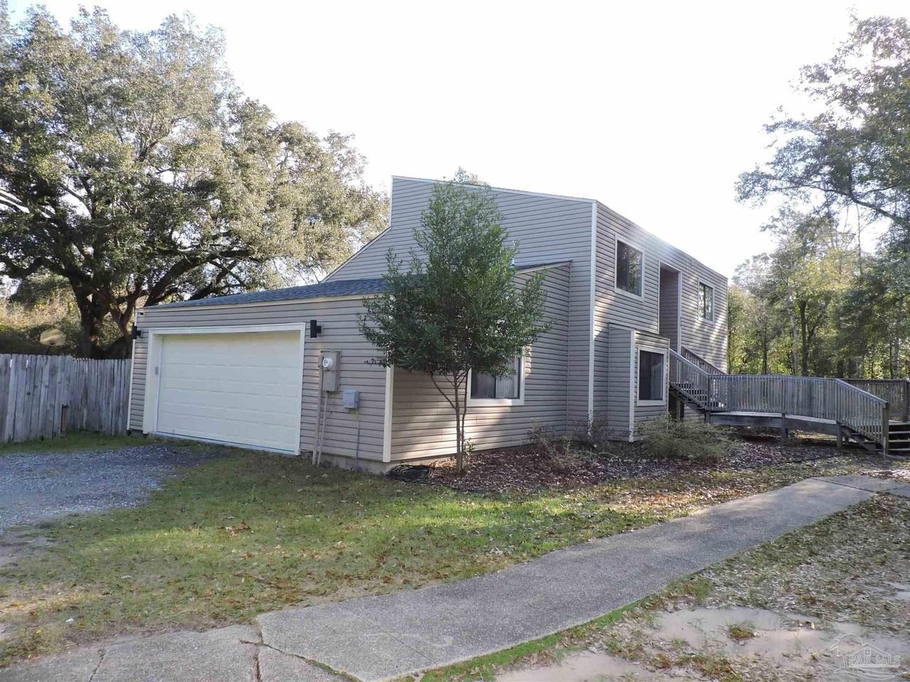 654 Timber Ridge Rd - Photo 4 of 38