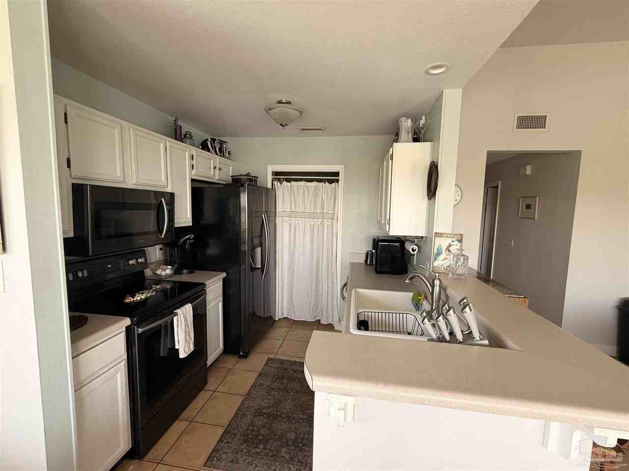 200 Pensacola Beach Rd #I8 - Photo 4 of 13