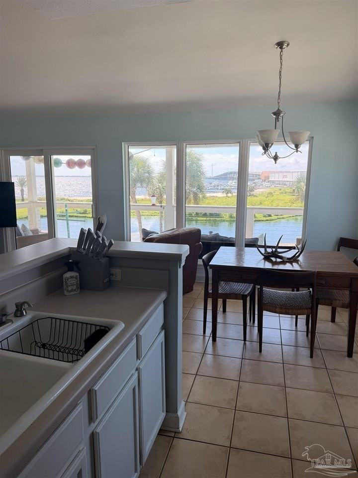 200 Pensacola Beach Rd #I8 - Photo 5 of 13