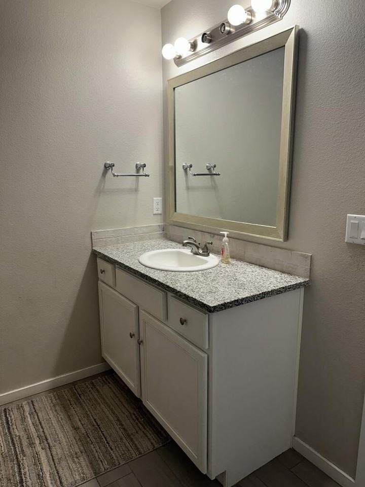 2506 High Noon Ct - Photo 6 of 10