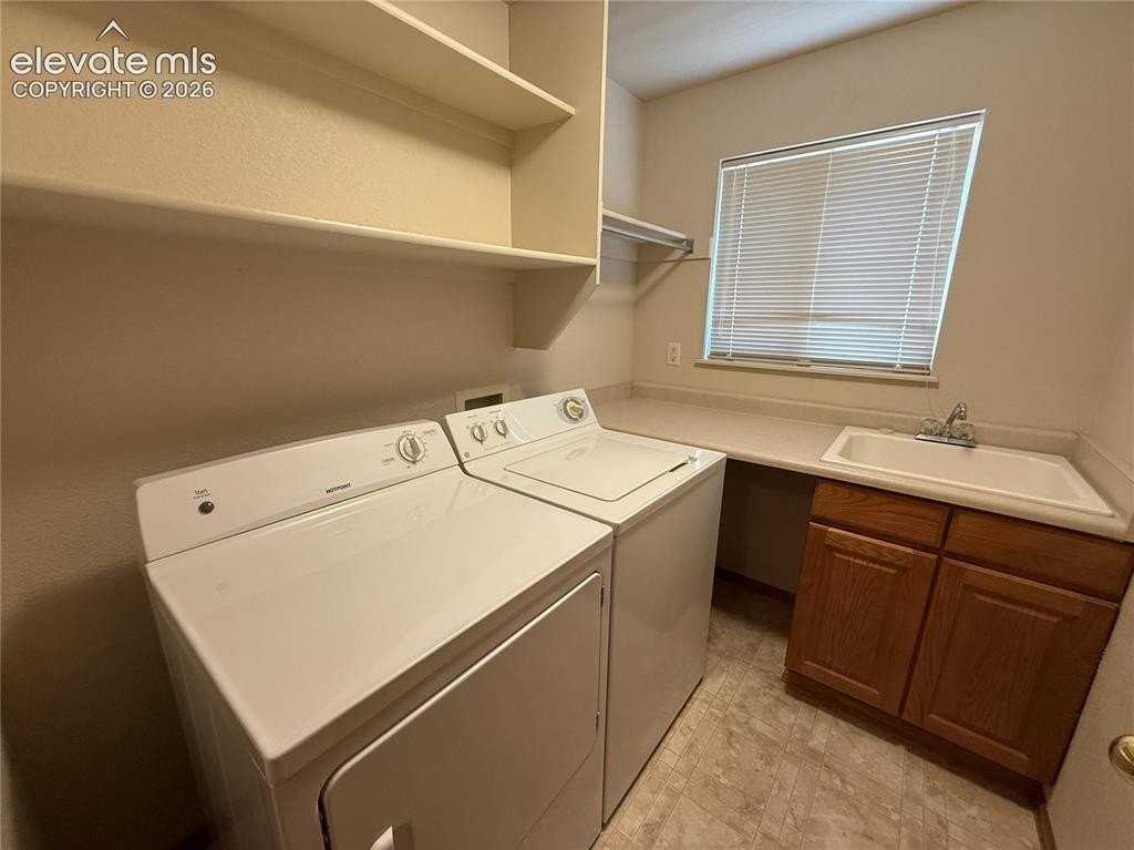 5846 Dolores St - Photo 5 of 21