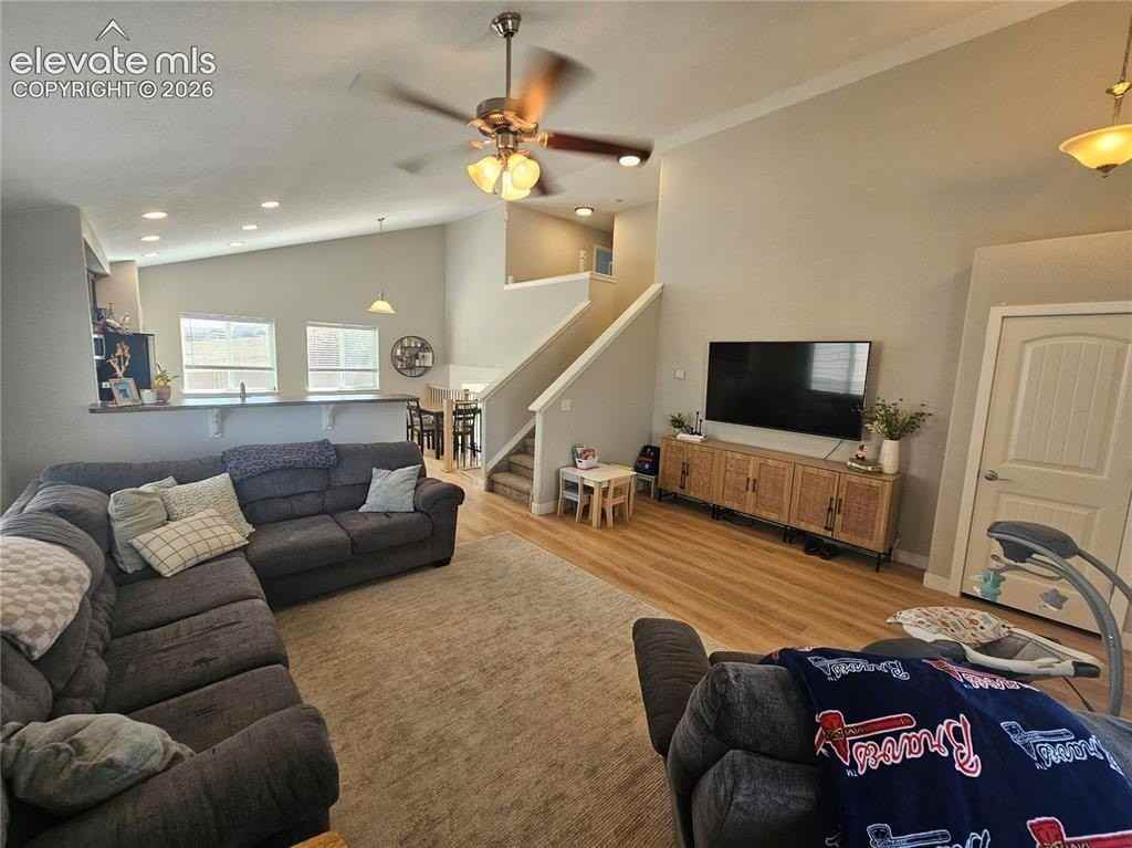 7431 Willowdale Dr - Photo 4 of 24