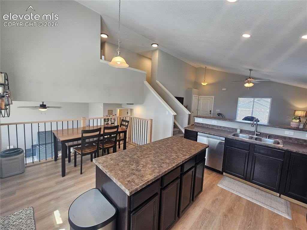 7431 Willowdale Dr - Photo 7 of 24