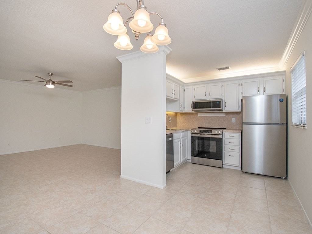 28 Pine Arbor Ln #206 - Photo 5 of 30