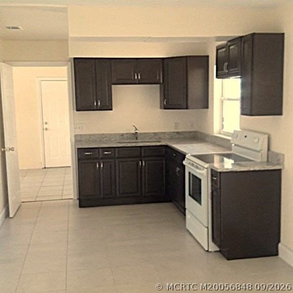 1125 Hemlock Cir - Photo 4 of 6