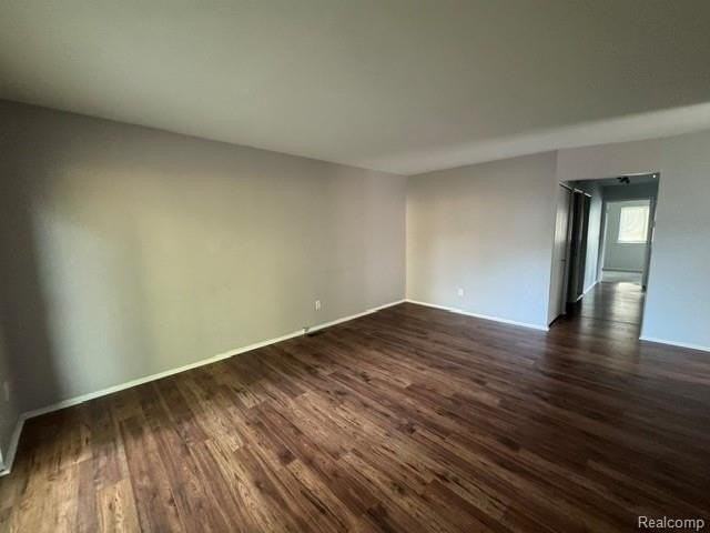 3224 Woodland Ave - Photo 7 of 9