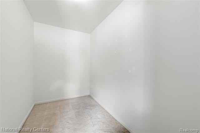 4048 Berkeley Ave - Photo 5 of 28