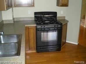 177 Legacy Park Cir - Photo 4 of 14