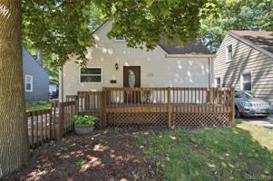 featured image of 1408 Mohawk Ave