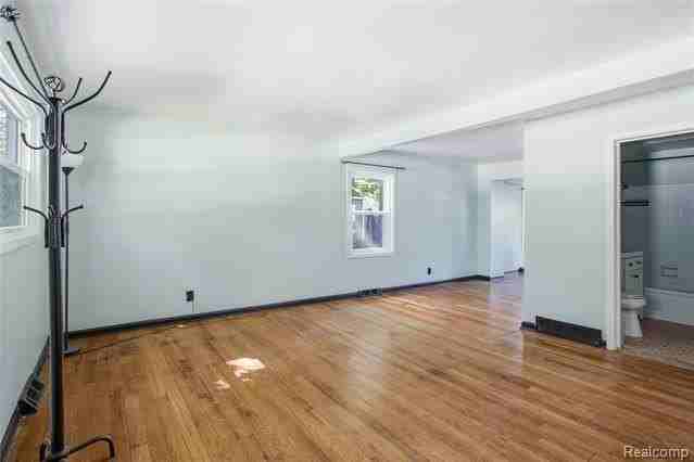 1408 Mohawk Ave - Photo 3 of 28