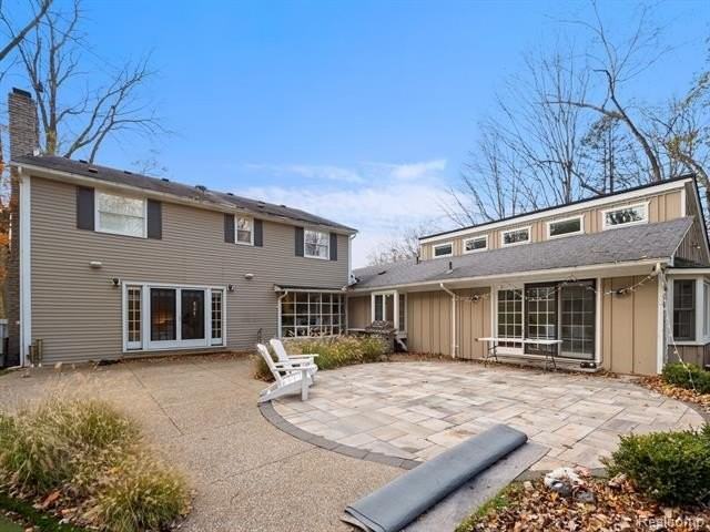 749 Kensington Ln - Photo 3 of 50