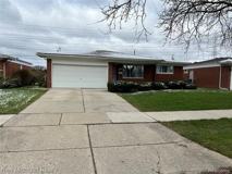 32403 Lancaster Dr - Photo 1 of 1