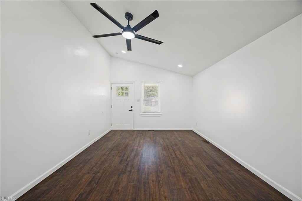 1006 80th St - Photo 6 of 35