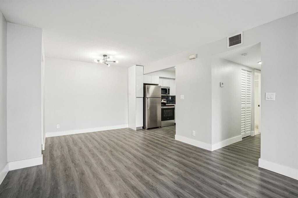 3266 Nw 84th Ave #F634 - Photo 6 of 7