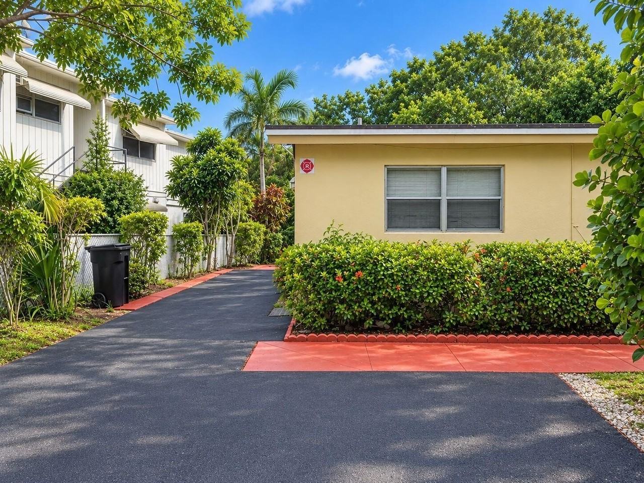 3800 Sw 2nd Ct #1-6 - Photo 2 of 10