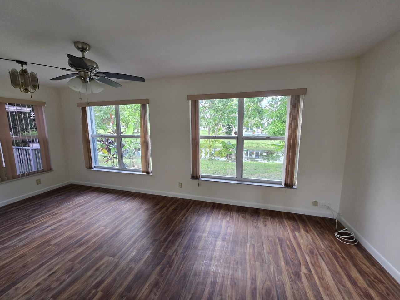 7195 Nw 9th Ct - Photo 6 of 29