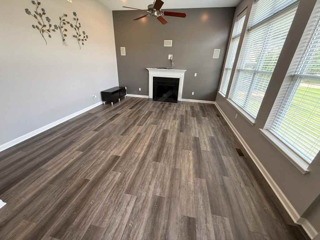 26993 Maxwell Ct - Photo 3 of 8