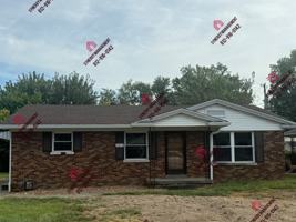 featured image of 2813 Monroe Ave #1
