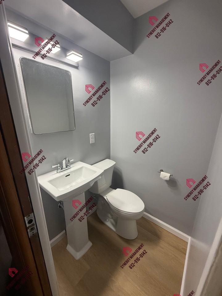 2813 Monroe Ave #1 - Photo 4 of 10