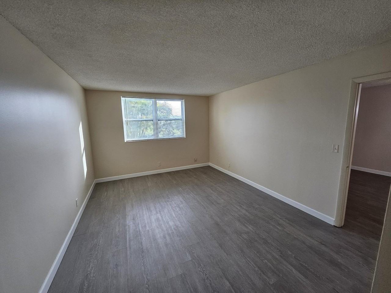 2900 Nw 46th Ave #105 - Photo 5 of 24
