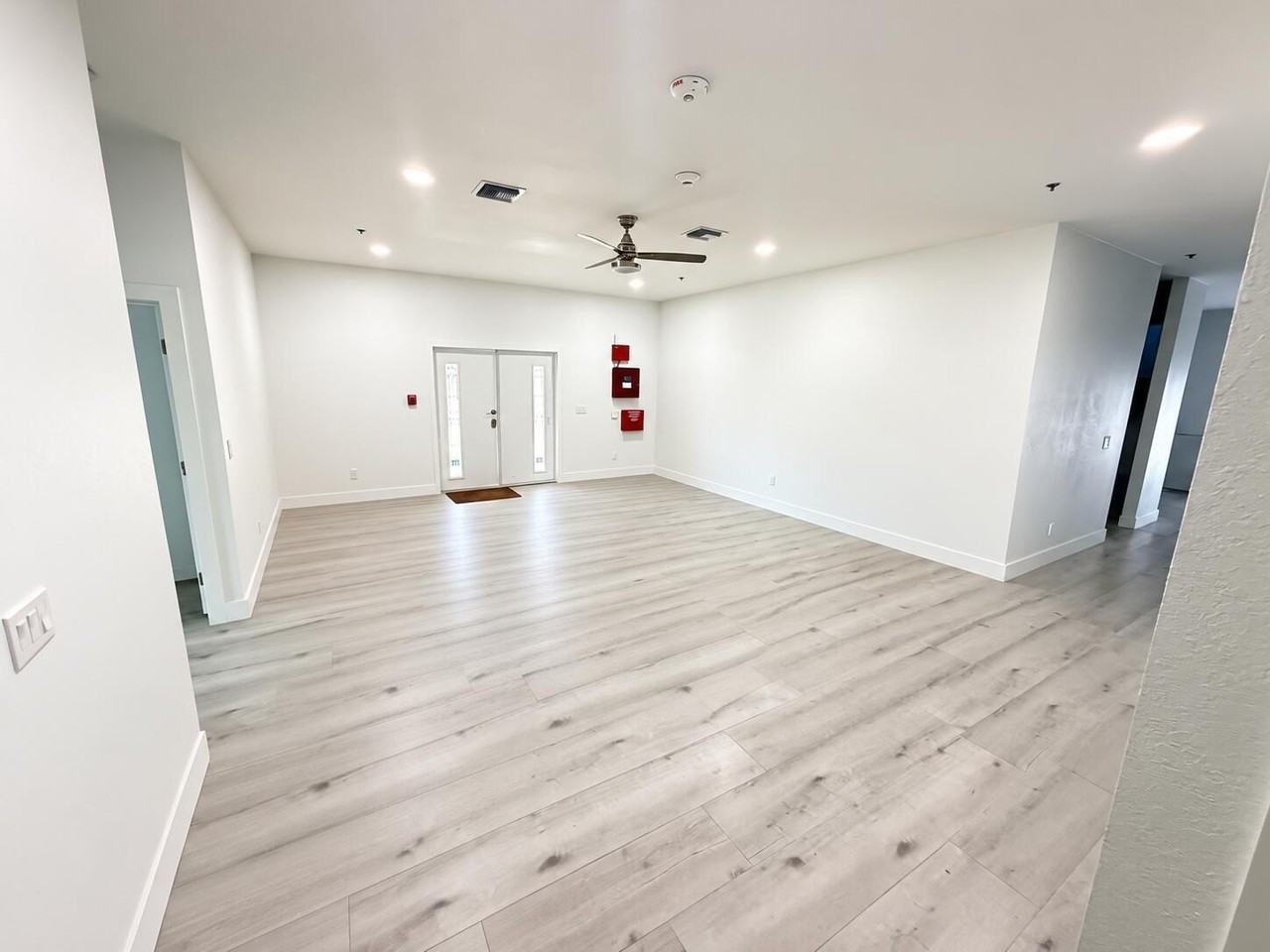 1720 Nw 15th Ter - Photo 4 of 7