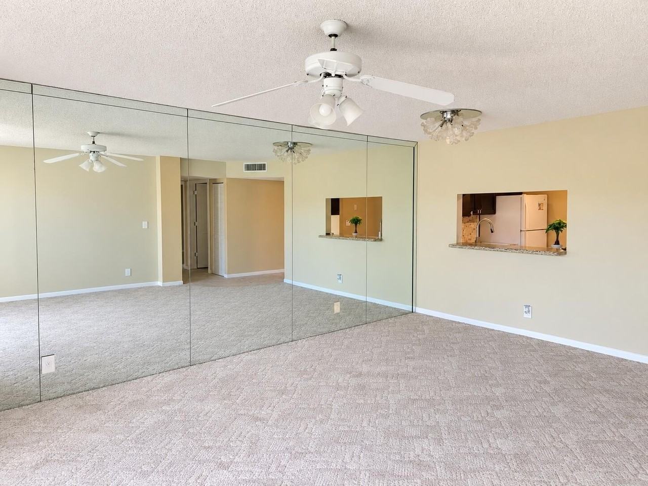 5130 Las Verdes Cir #301 - Photo 4 of 30