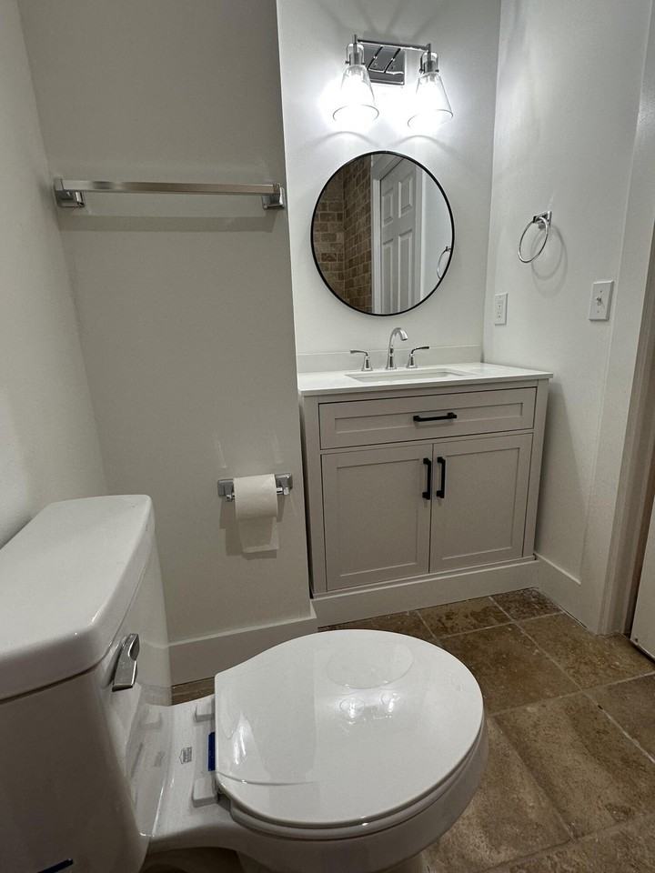 1111 Douglass Ave - Photo 6 of 9