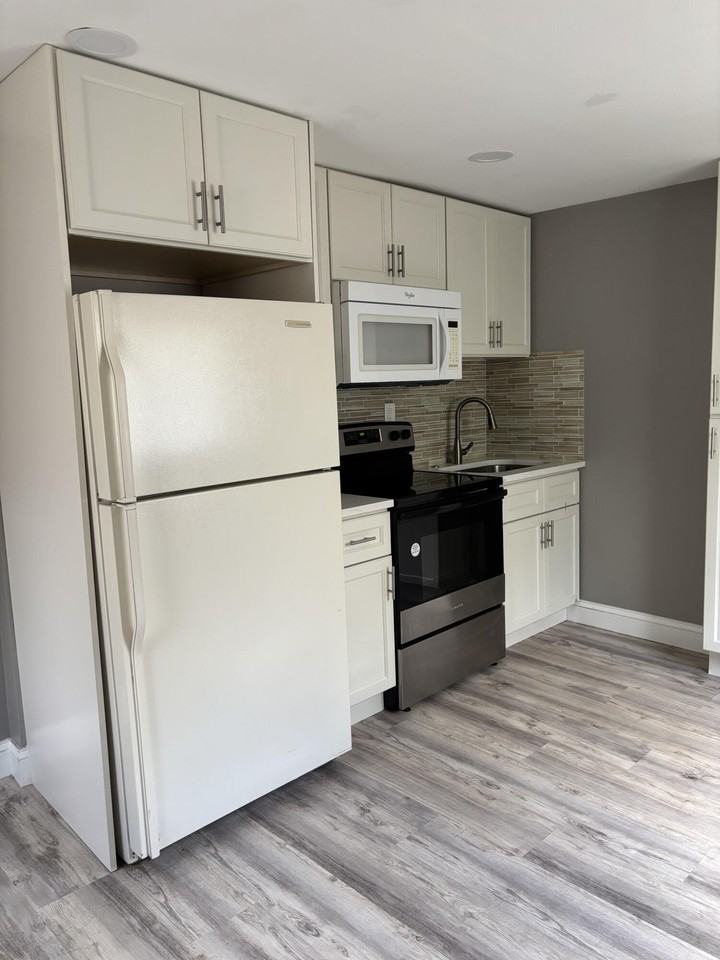 6760 Park St #C - Photo 3 of 5
