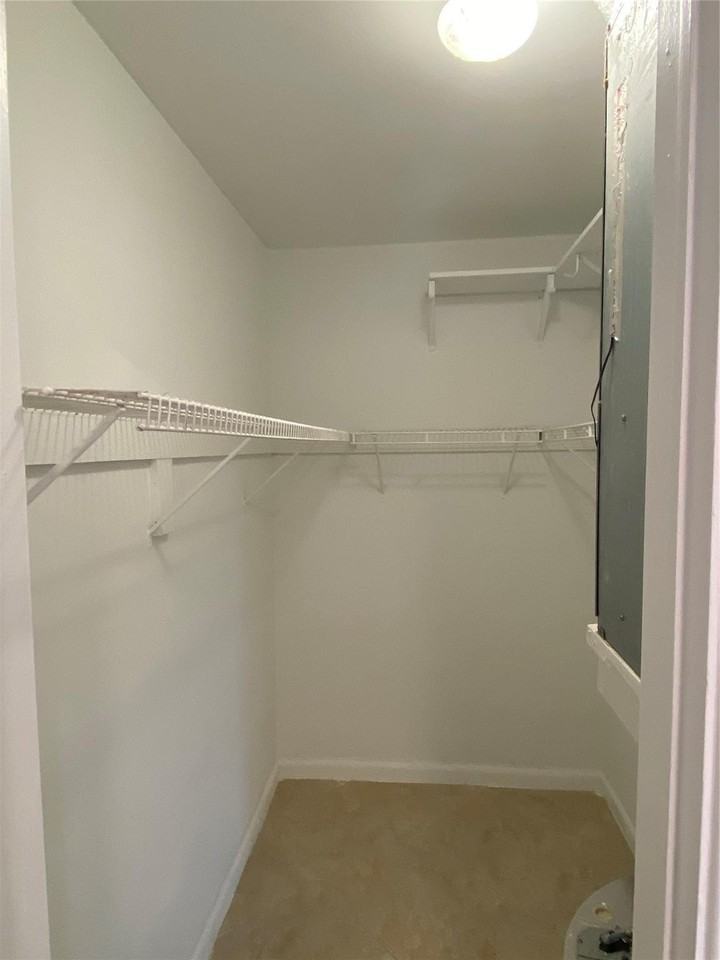 853 Se 4th Ct #14 - Photo 6 of 15