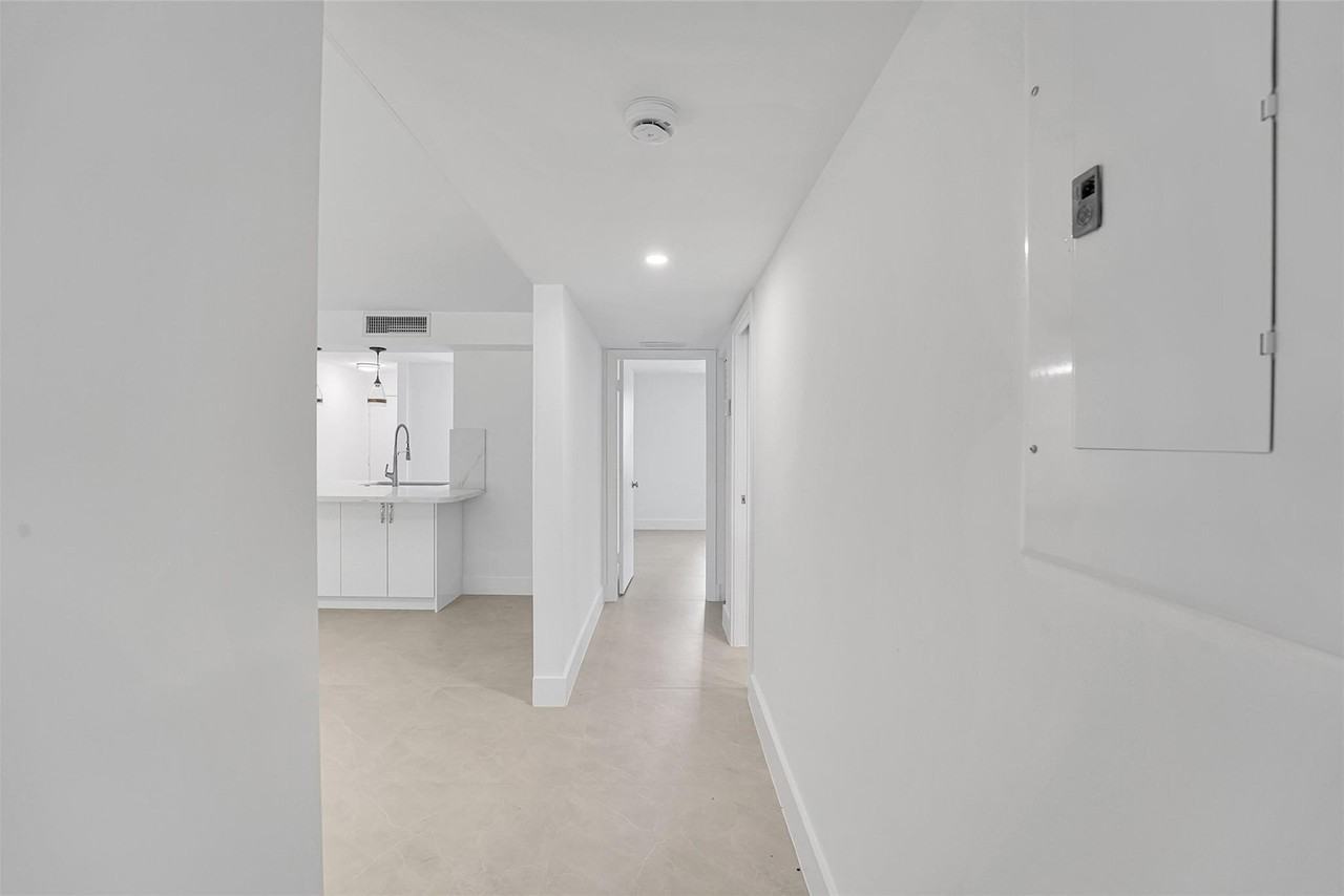 3201 Portofino Pt #C2 - Photo 3 of 27