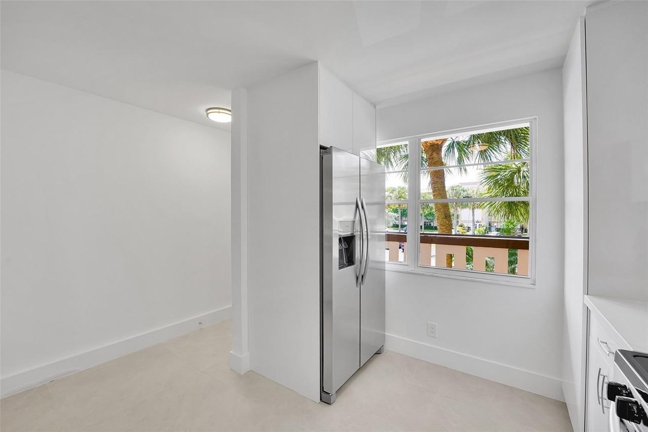3201 Portofino Pt #C2 - Photo 7 of 27