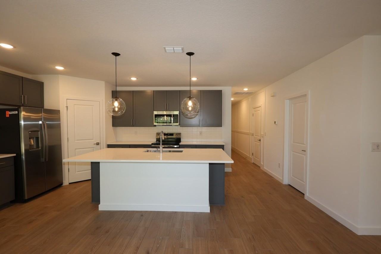 2923 Triangle Rd Se - Photo 2 of 12
