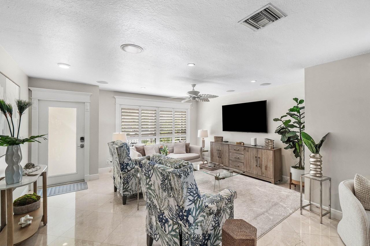 1109 Bel Air Dr #1 - Photo 3 of 48