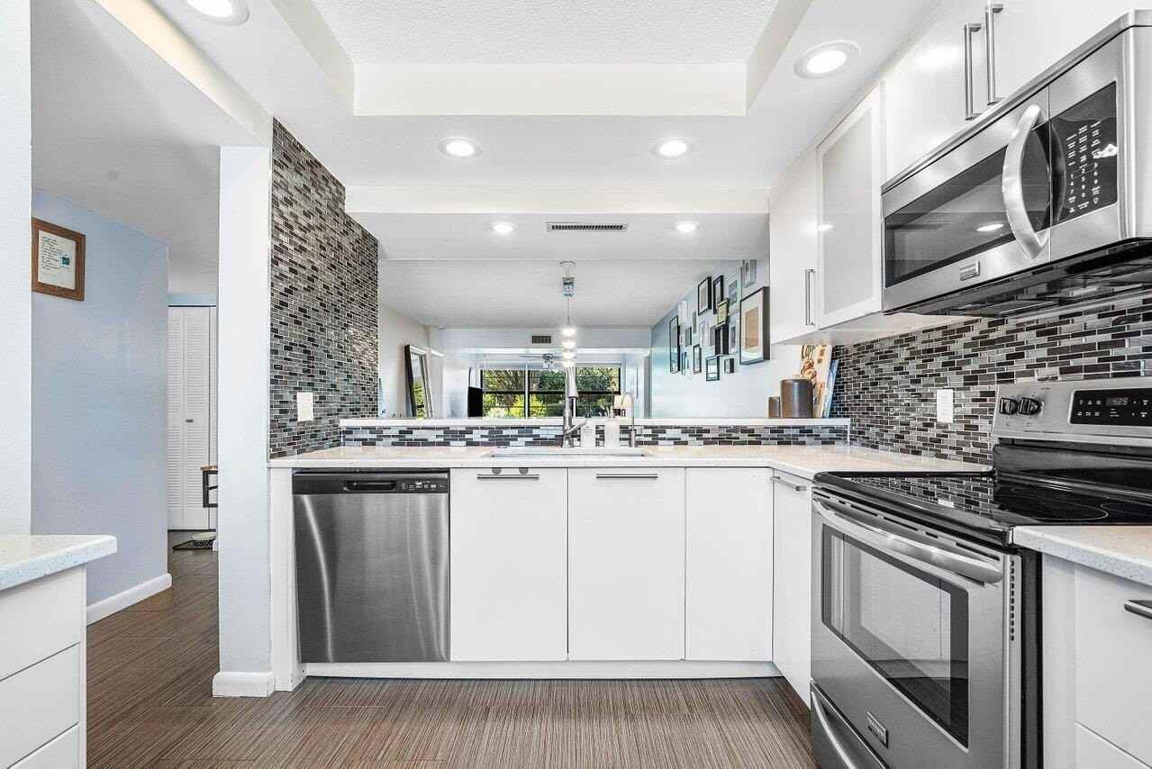 6121 Balboa Cir #103 - Photo 5 of 24