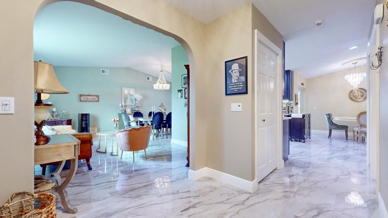 601 Se Karrigan Ter - Photo 7 of 50