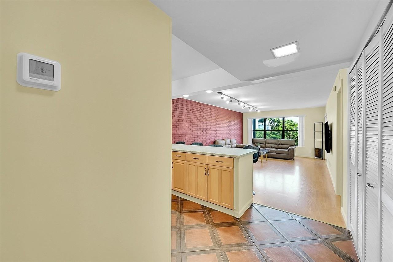 2304 S Cypress Bend Dr #512 - Photo 4 of 23