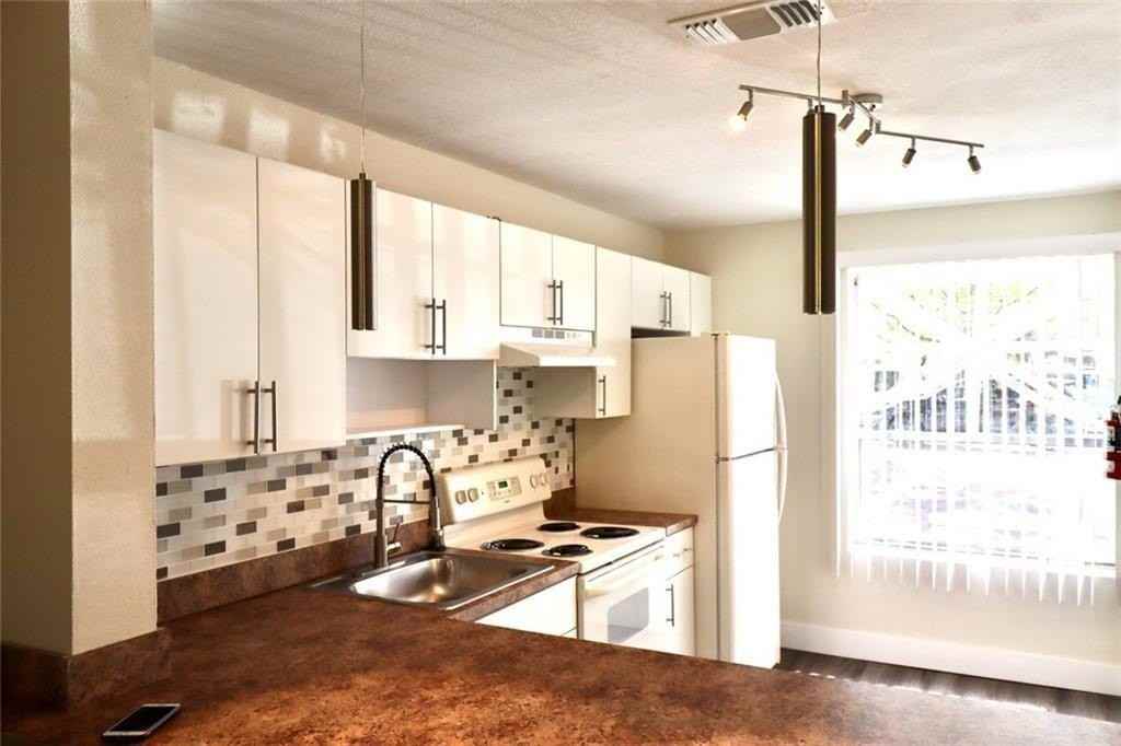 8121 Sw 21st Ct #8121 - Photo 4 of 29