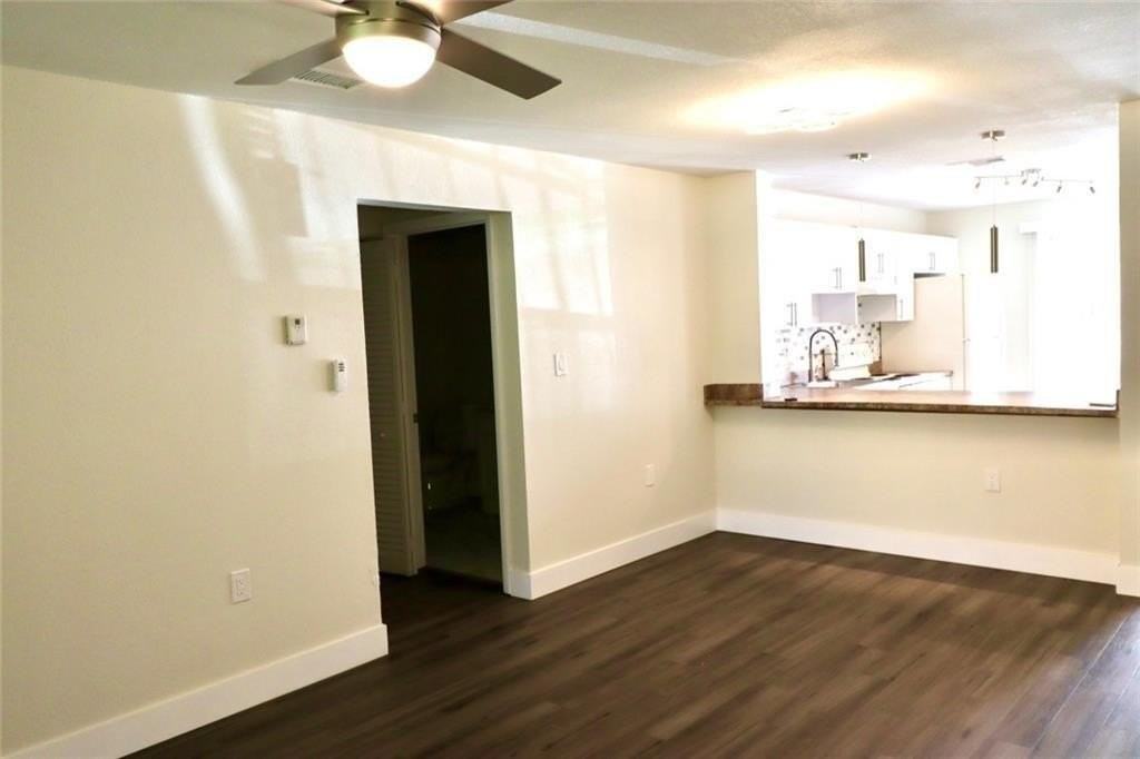 8121 Sw 21st Ct #8121 - Photo 5 of 29