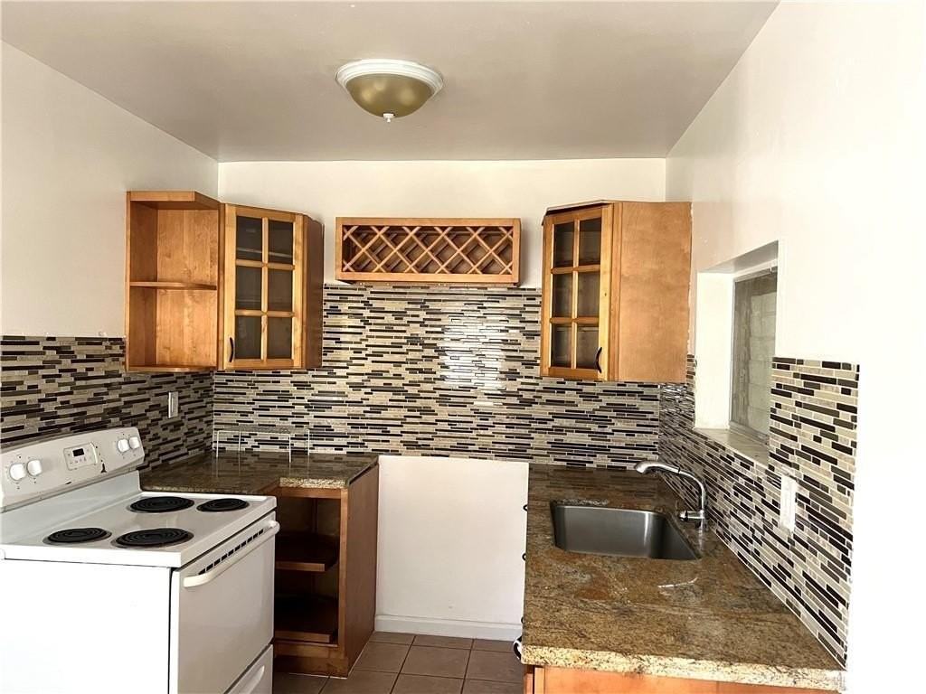 4340 Nw 59th Ct - Photo 5 of 15