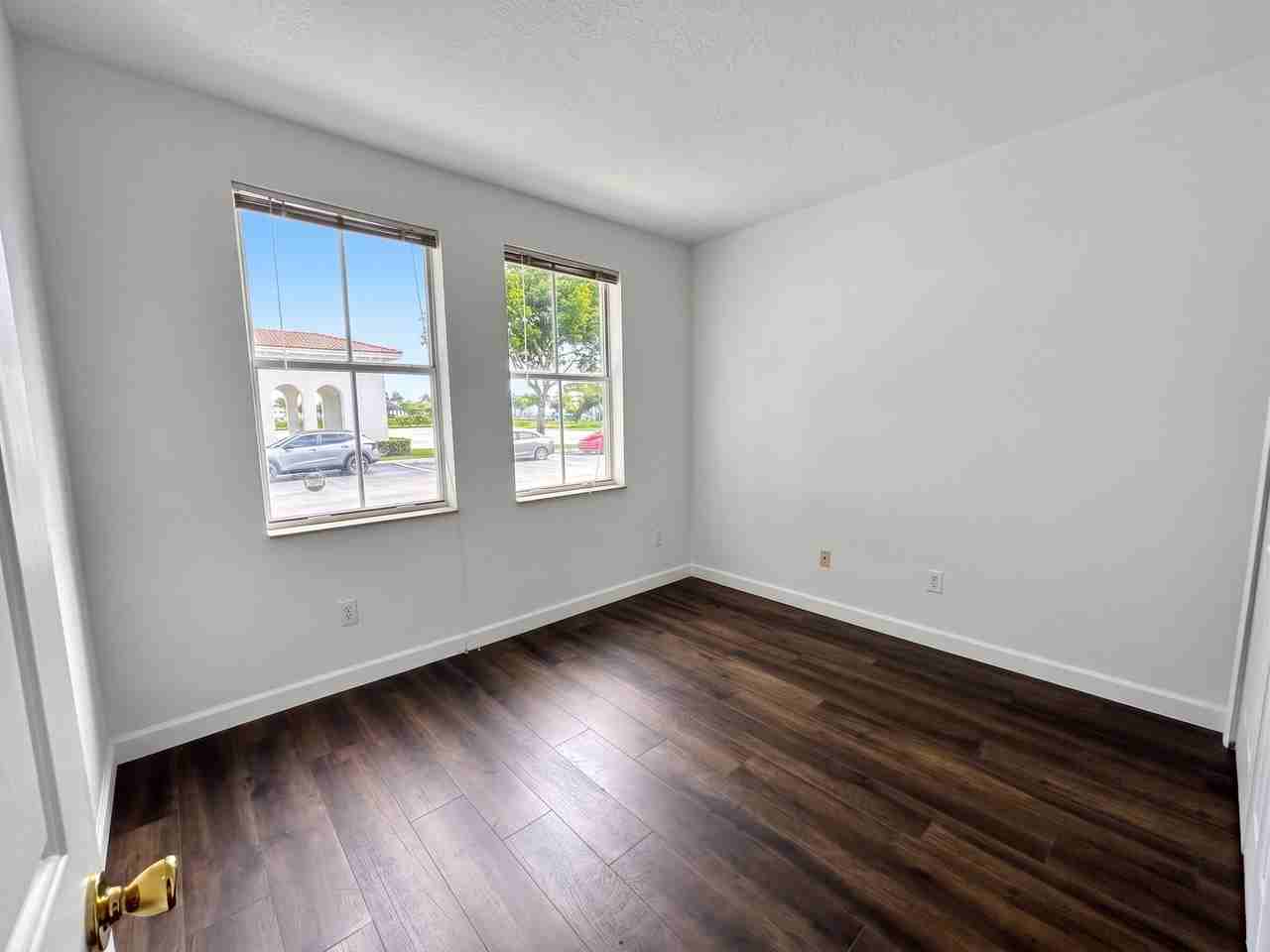15503 Sw 40th St #15503 - Photo 4 of 12