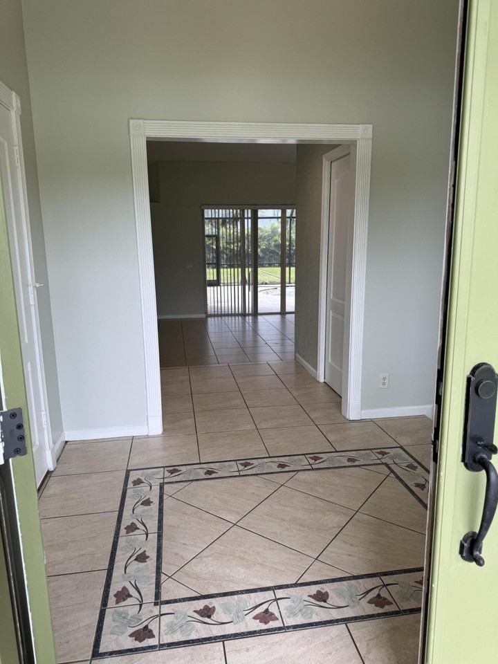 14917 Tangelo Blvd - Photo 5 of 49