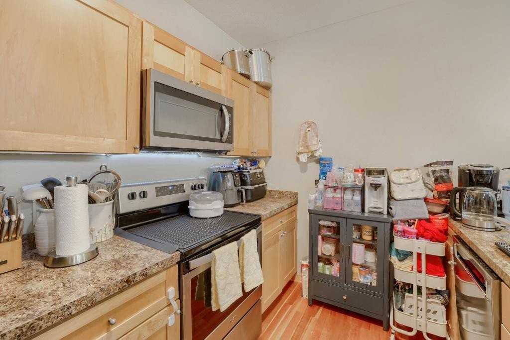 2850 Cedar Ave S #202 - Photo 2 of 15