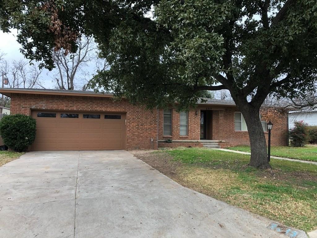 2213 Delker Dr - Photo 3 of 29