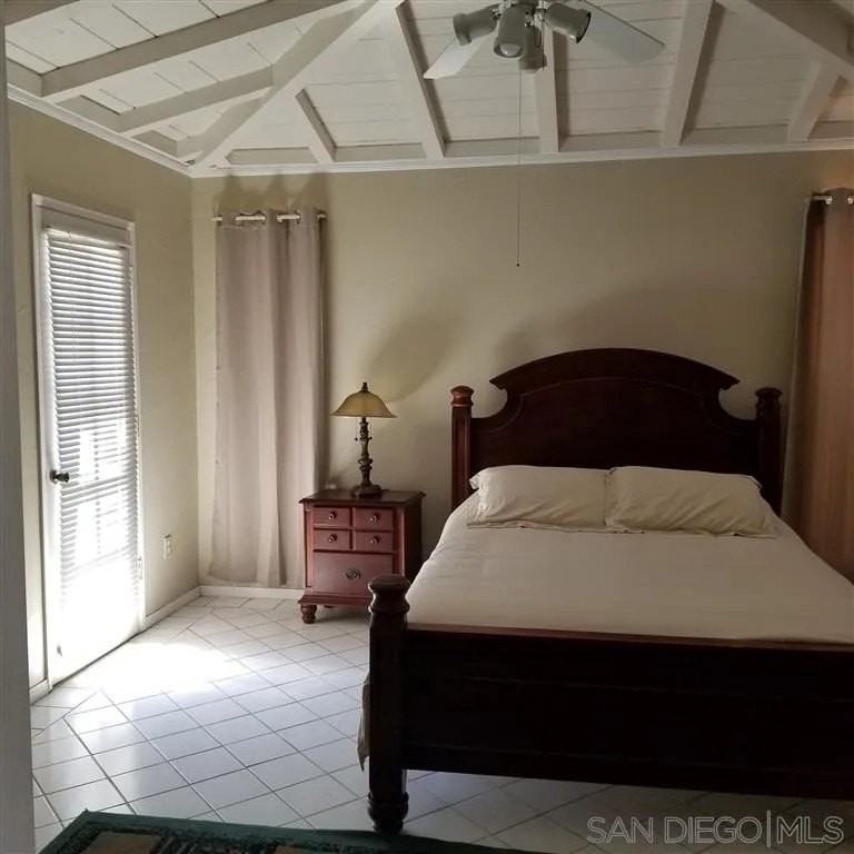 2164 Rosecrans St - Photo 4 of 21
