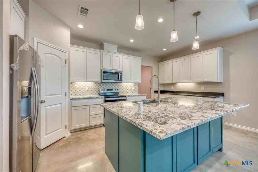 1516 Stonecrest Dr - Photo 7 of 29