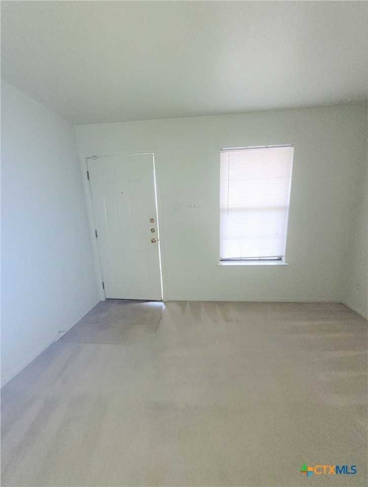 501 Bermuda #D - Photo 2 of 9